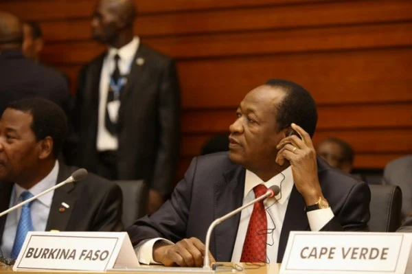 À la Une: le sommet Union européenne – Union africaine
