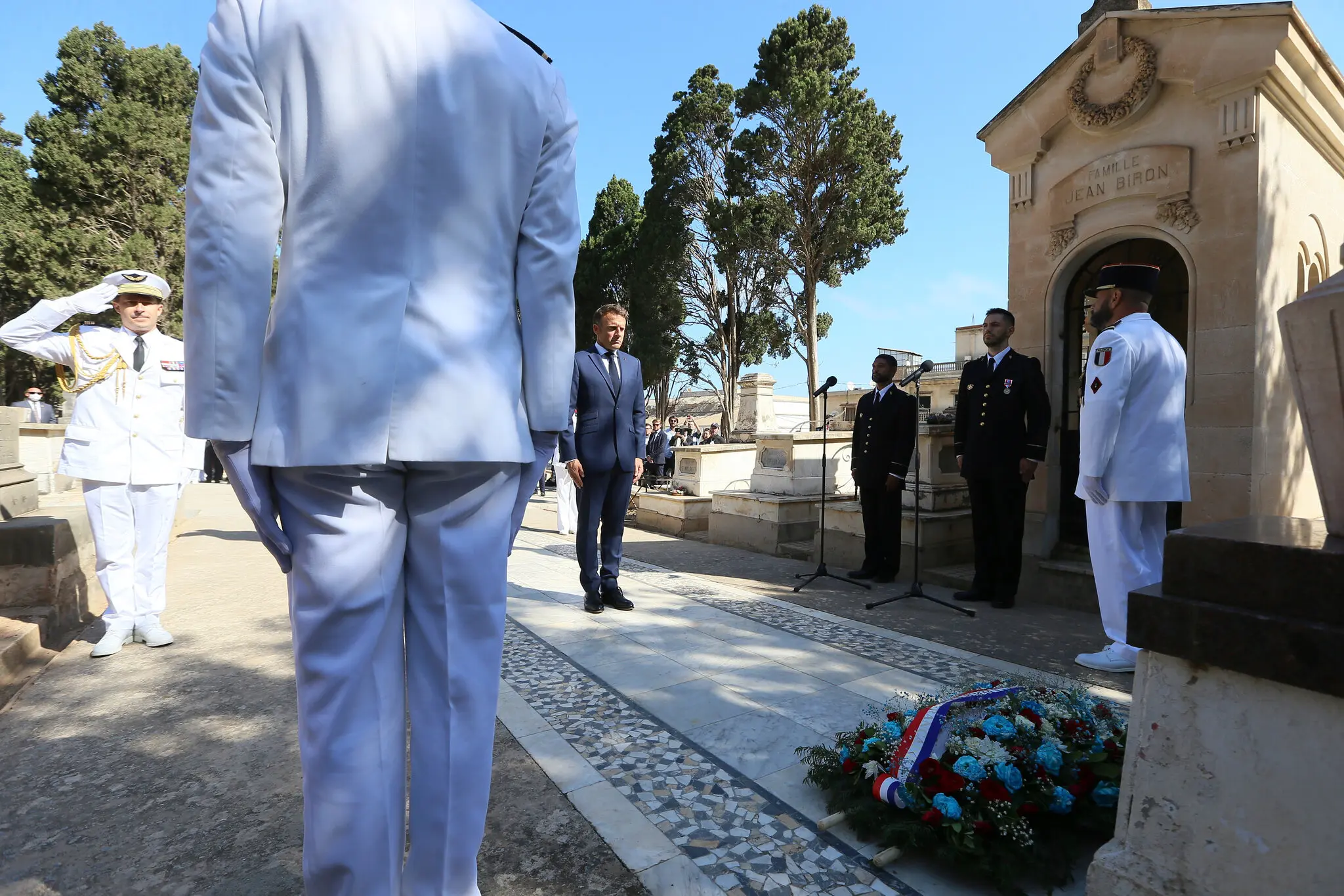 In Algeria, Macron Seeks to Reshape a Traumatic Relationship With France