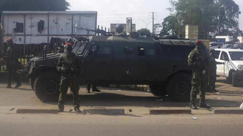 Guinea’s junta requisitions army in face of protests, threatens to apply anti-terrorism law