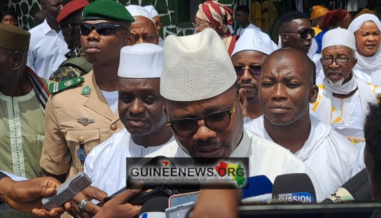 Fête de l’indépendance : le président du CNT et le Premier ministre se recueillent au mausolée de Sékou Touré