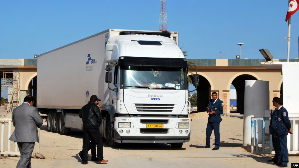 La Libye ferme son poste-frontière avec la Tunisie après des affrontements