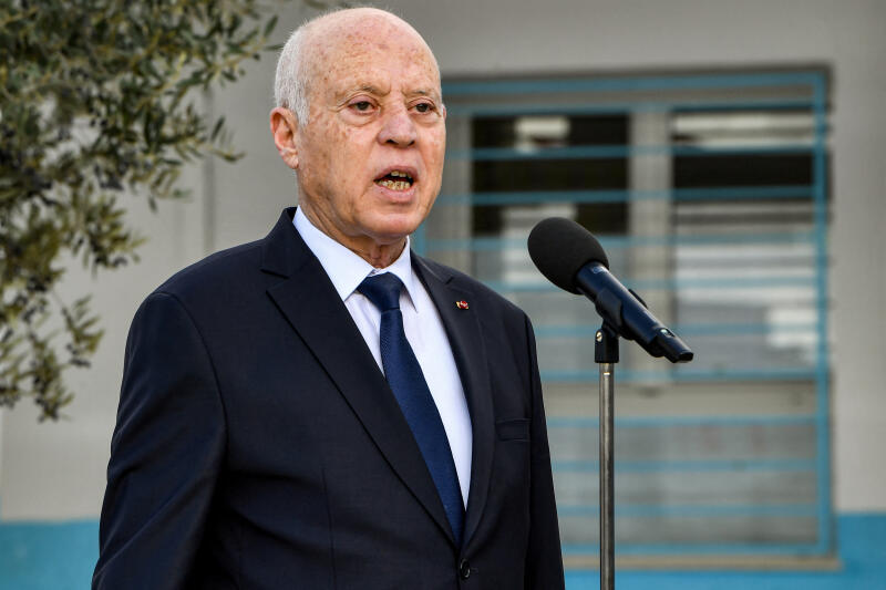 En Tunisie, le président, Kaïs Saïed, seul en scène pour sa réélection