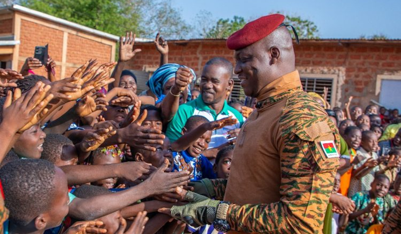 La révolution d’Ibrahim Traoré : que se passe-t-il au Burkina Faso ?