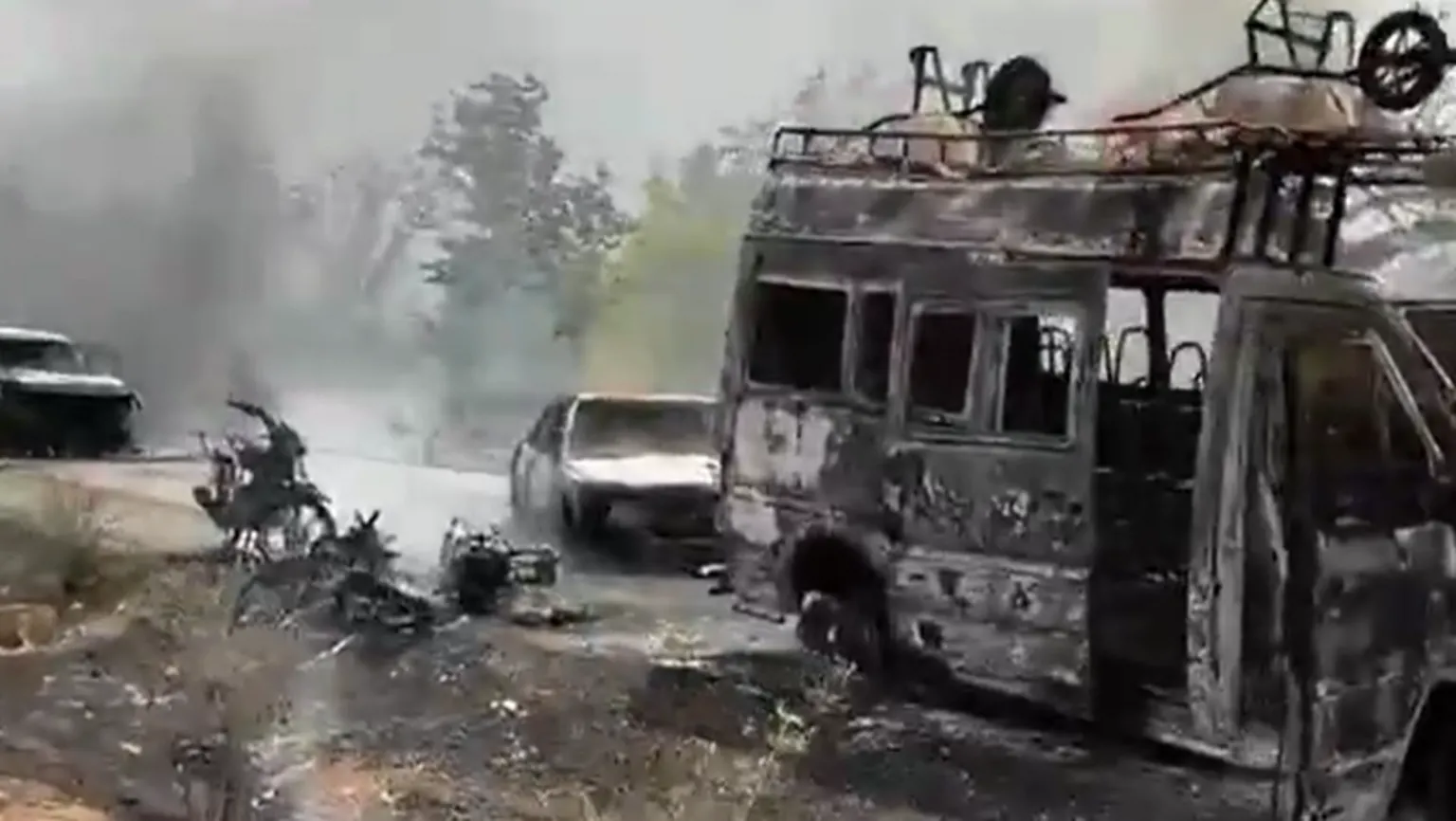 Dozens of vehicles burnt as Mali jihadists enforce blockade ahead of Eid holiday